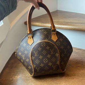 Louis Vuitton Ellipse